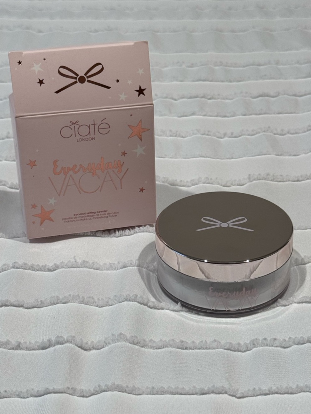 Ciaté London Everyday Vacay Coconut Setting Powder — Soft Pink